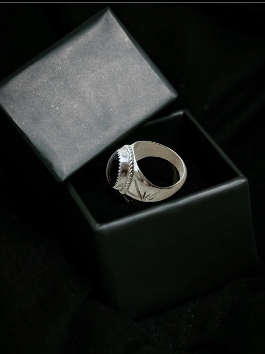Vintage Navajo Natural Black Onyx Stone Sterling Silver Men's Ring